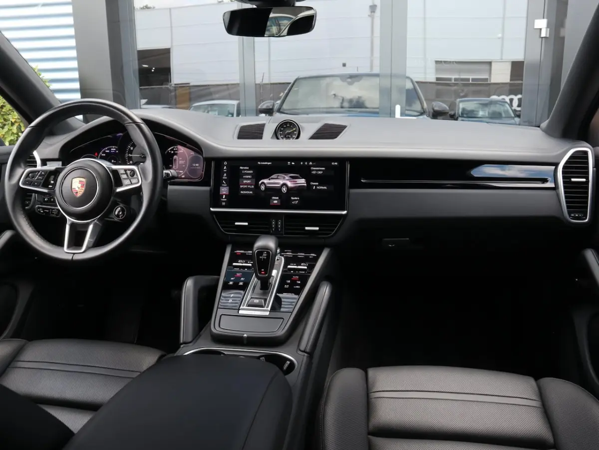 3.0 E-Hybrid Bose, Luchtvering, 22 Inch