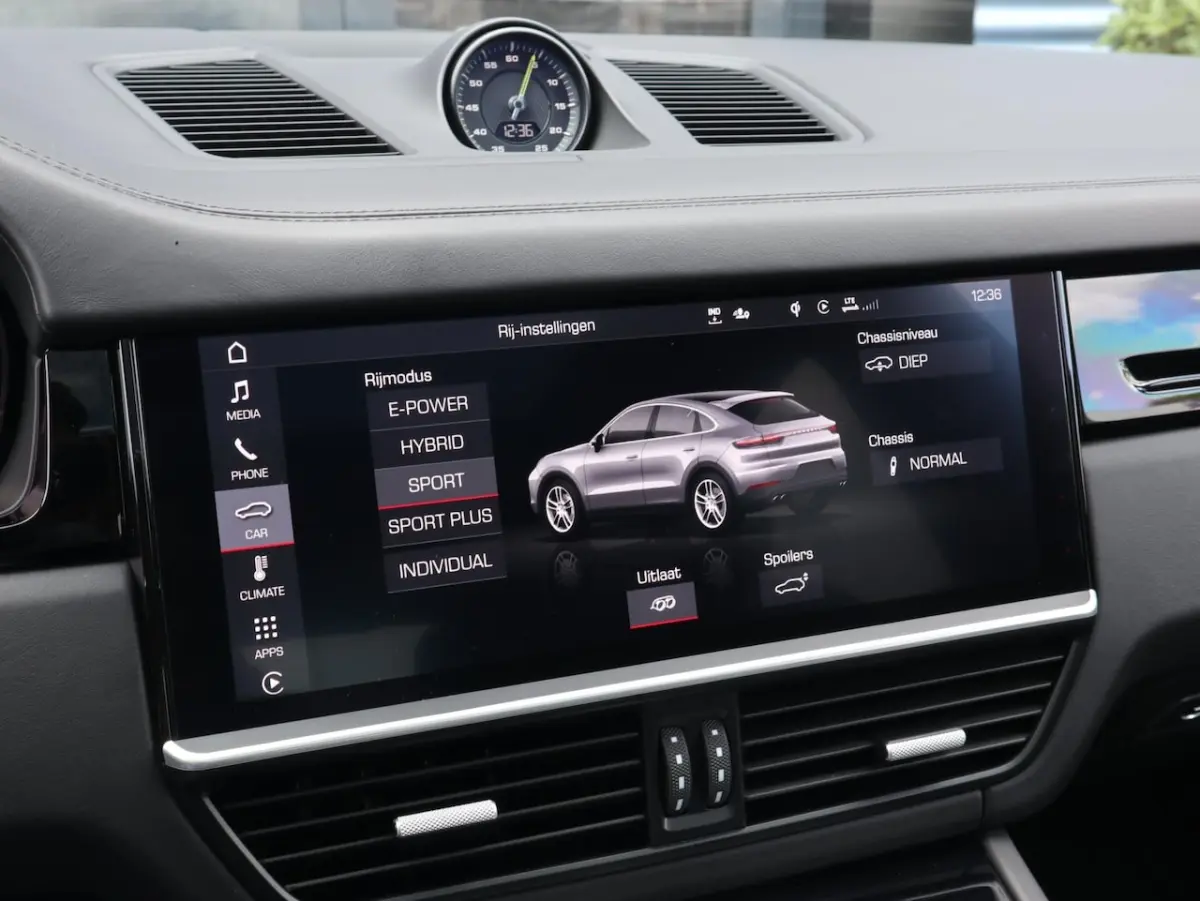 3.0 E-Hybrid Bose, Luchtvering, 22 Inch