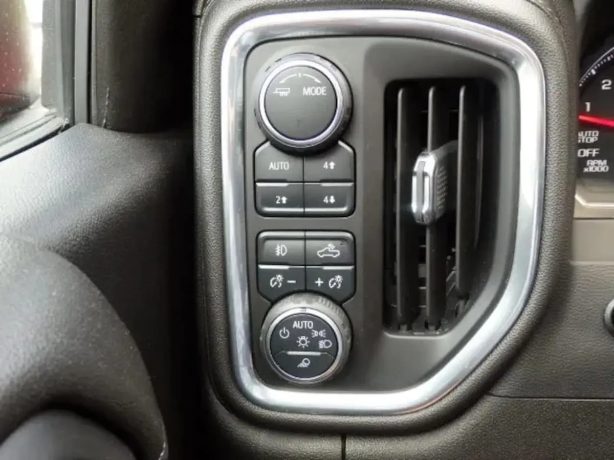 5.3 V8 Z71 TRAIL BOSS LPG AIRCO NAVI OPEN DAK CAMERA TREKHAAK