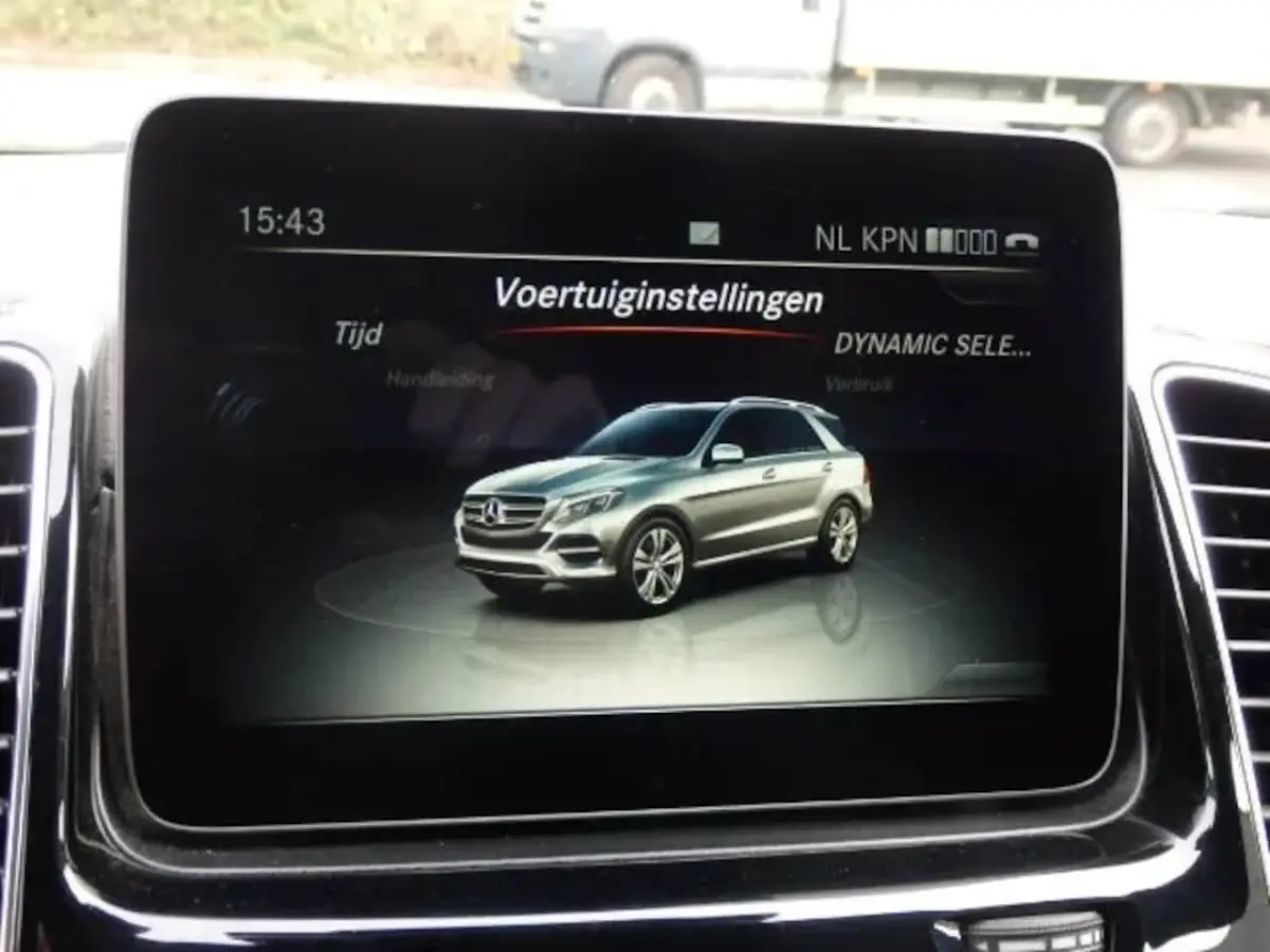 250 D GRIJS KENTEKEN AIRCO NAVI CRUISE