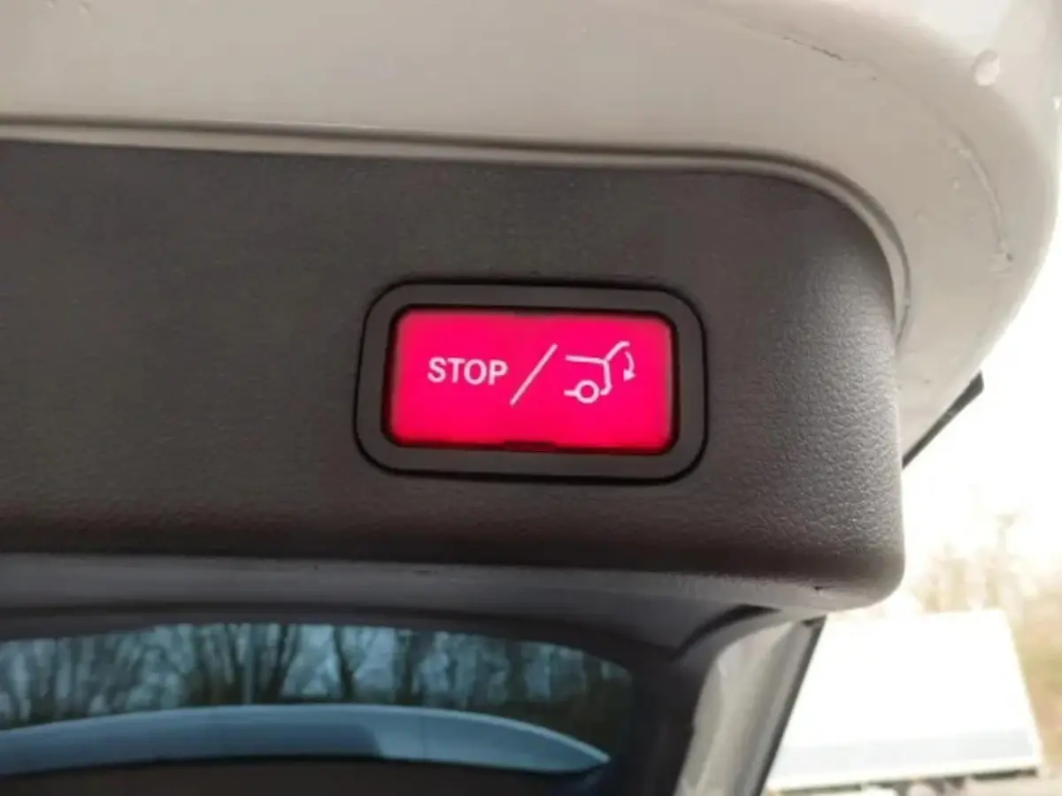 250 D GRIJS KENTEKEN AIRCO NAVI CRUISE