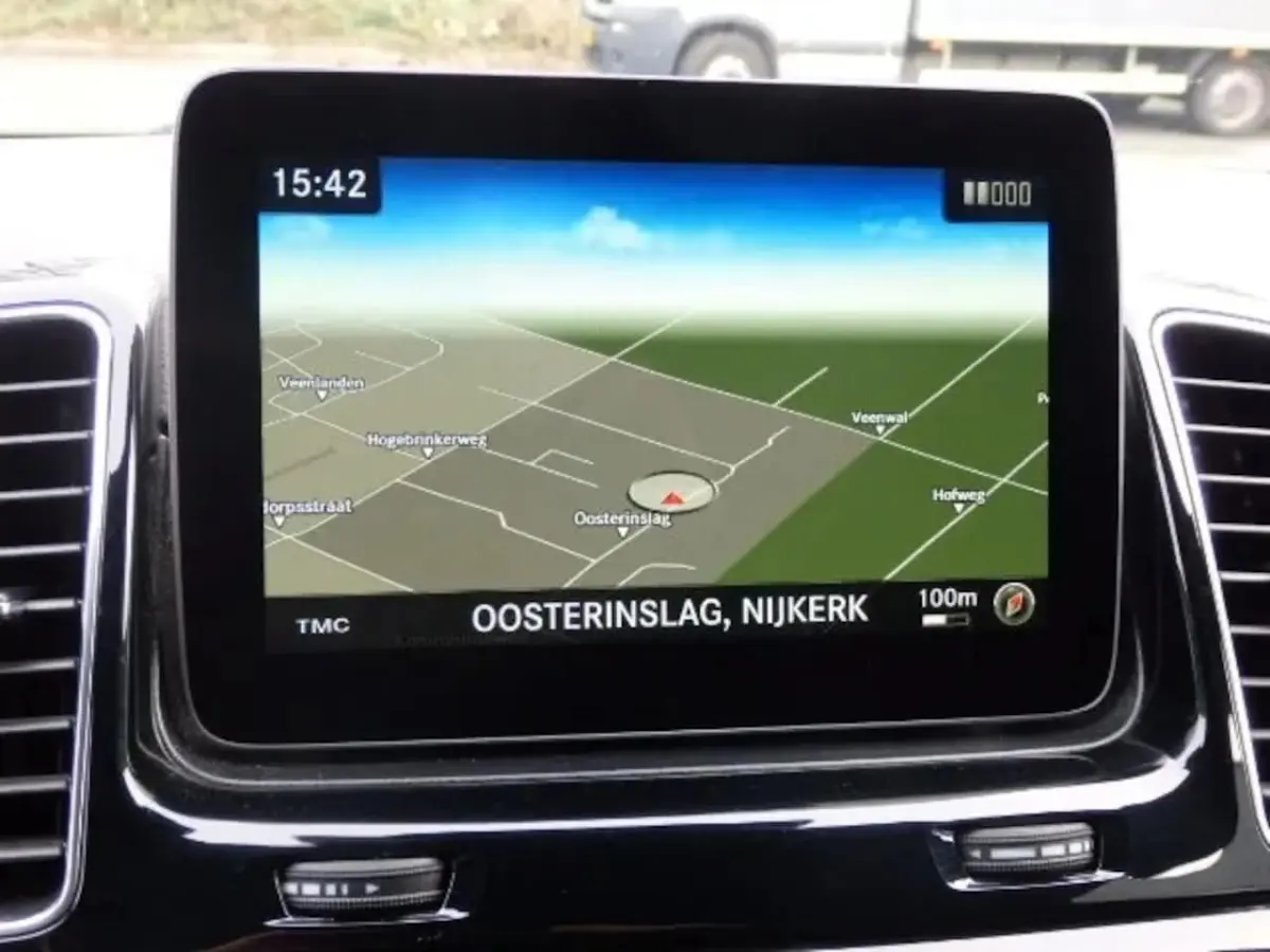 250 D GRIJS KENTEKEN AIRCO NAVI CRUISE