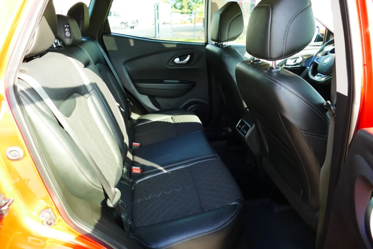 1.3 140pk TCe Black Edition. Adap Cruise, Navi, Camera, Half Leer, StoelVerw, Led Koplmape