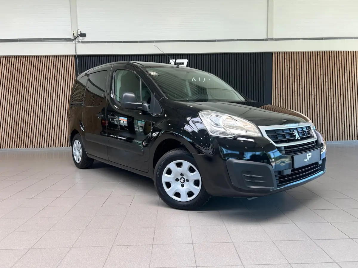 1.2 PureTech Active Airco, Cruisecontrol, Trekhaak