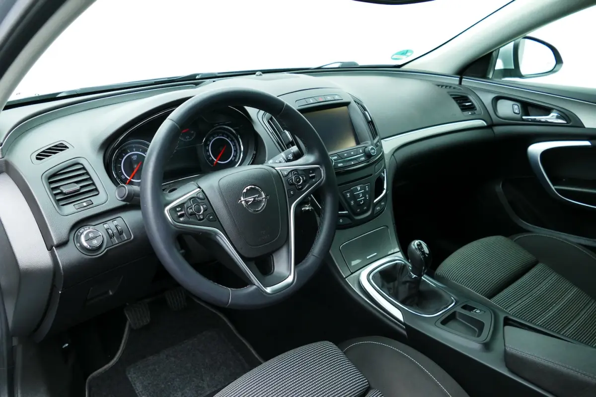 1.6 T 170pk Edition. Carplay/Android, Camera, Navi, Clima, 17"LMV, Haak 1700kg