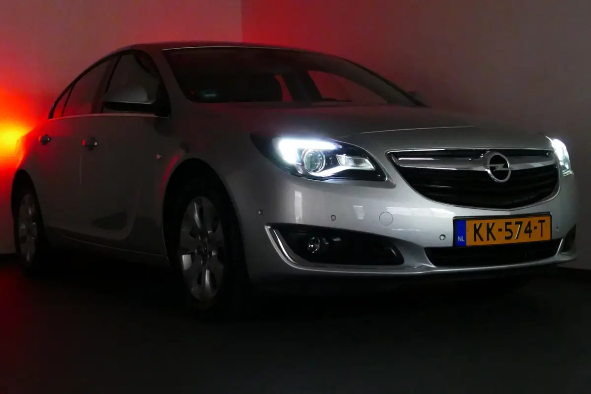 1.6 T 170pk Edition. Carplay/Android, Camera, Navi, Clima, 17"LMV, Haak 1700kg