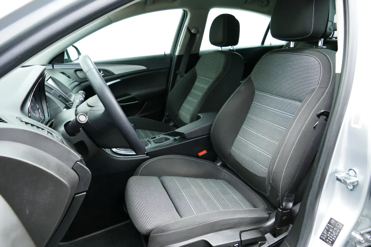 1.6 T 170pk Edition. Carplay/Android, Camera, Navi, Clima, 17"LMV, Haak 1700kg