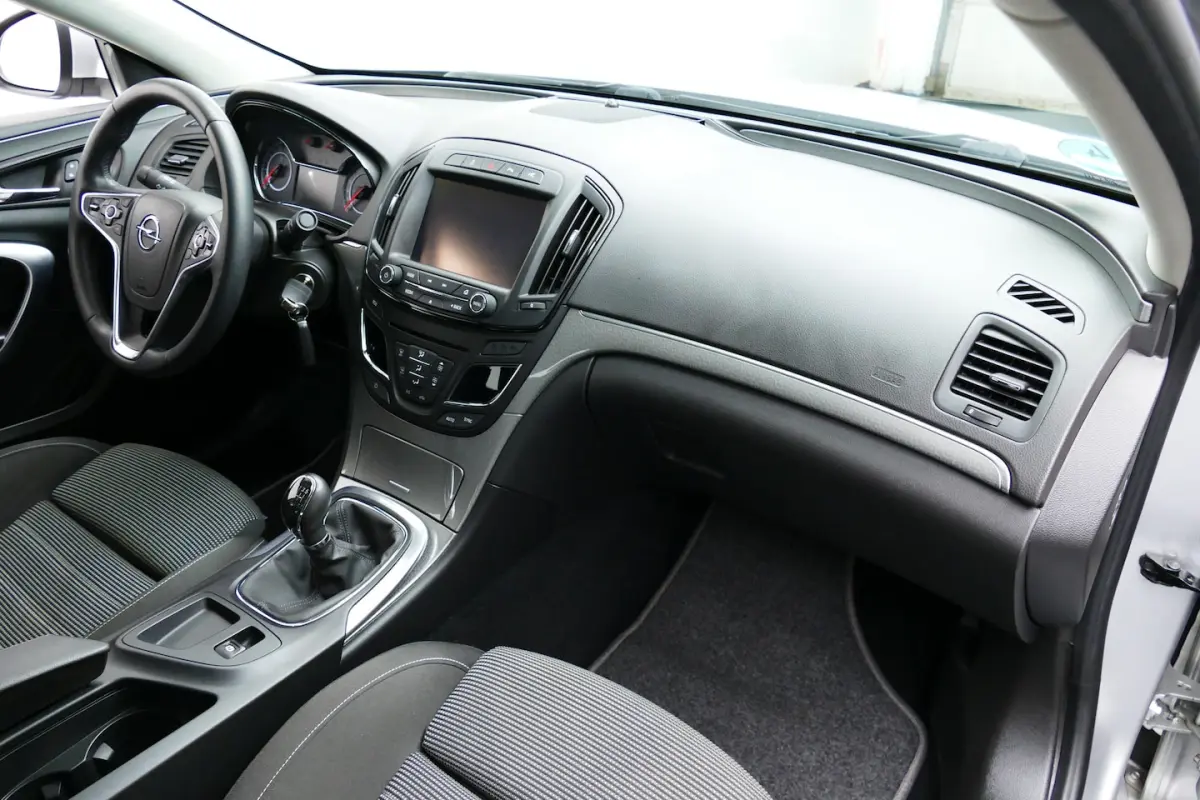 1.6 T 170pk Edition. Carplay/Android, Camera, Navi, Clima, 17"LMV, Haak 1700kg