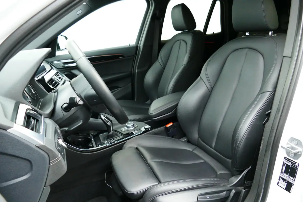 sDrive18i High Executive. Camera, Leer, StoelVerw, Full Led, Elek A Klep, 19"LM Velgen