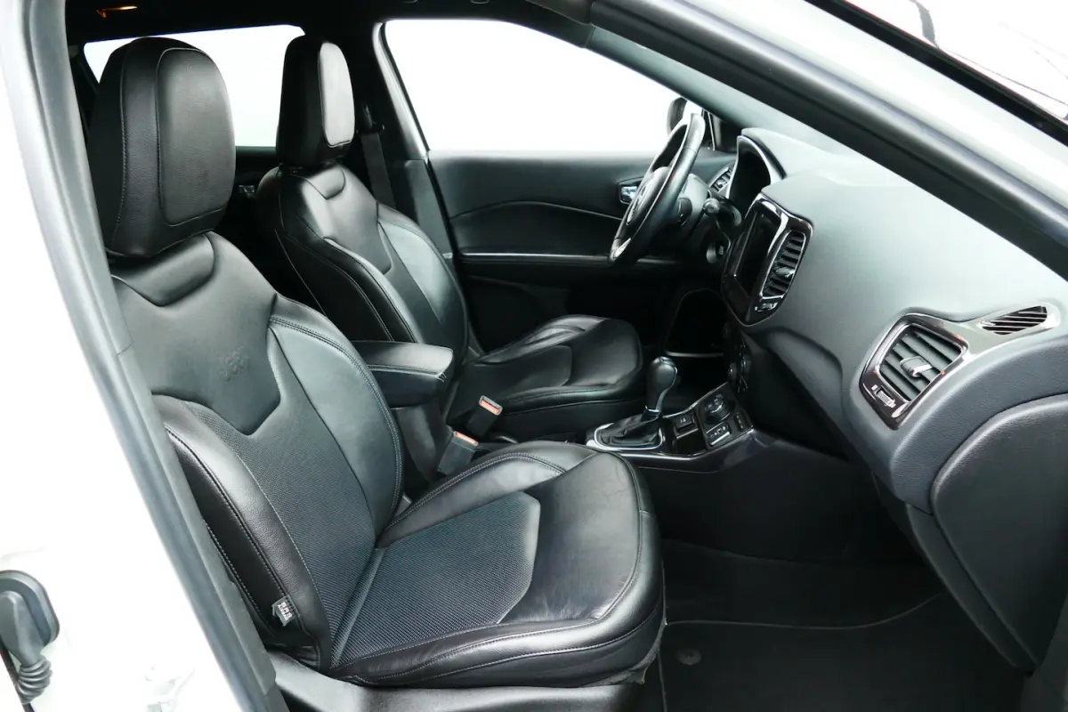 4xe 240 Plug-in Hybrid Electric S