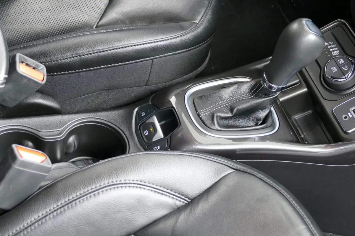 4xe 240 Plug-in Hybrid Electric S