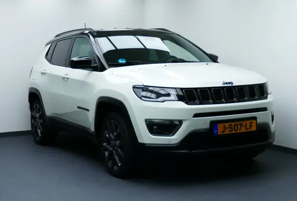 4xe 240 Plug-in Hybrid Electric S