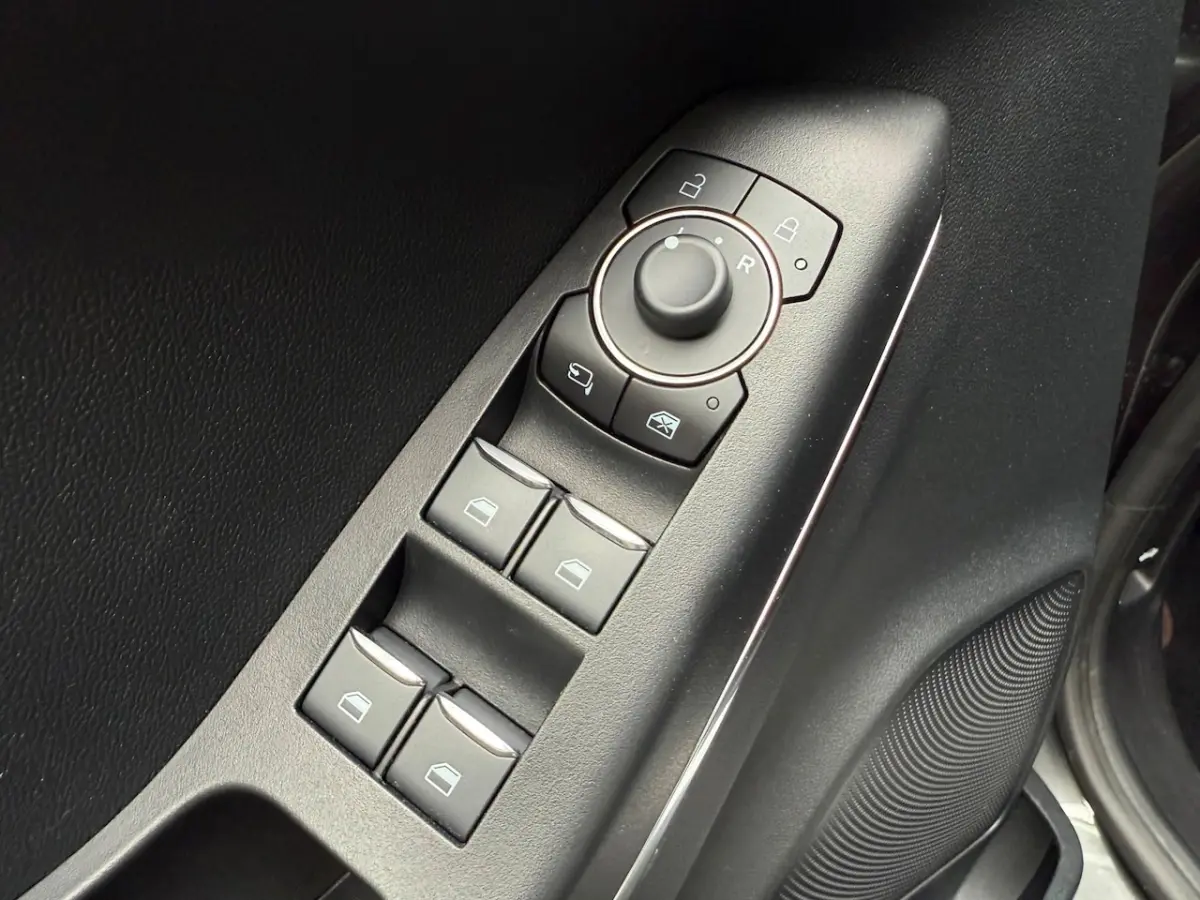 1.0 EcoBoost Hybrid ST-Line 125 Pk Navi/LED/Camera/Cruise/Climate/Carplay/Stoelverwarming/