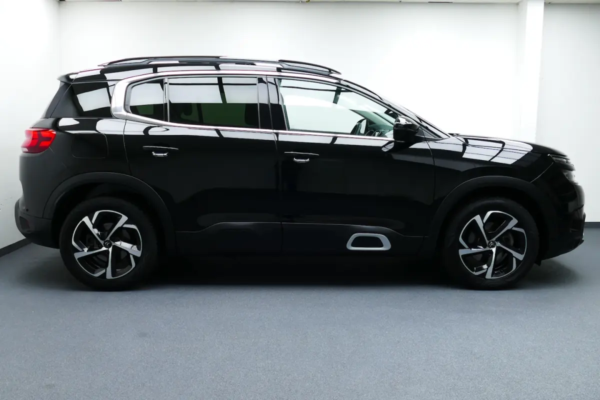 1.6 181Pk Shine. Panodak, 360 Camera, Half Leer, StoelVerw, 18"LMV, Haak 1500kg