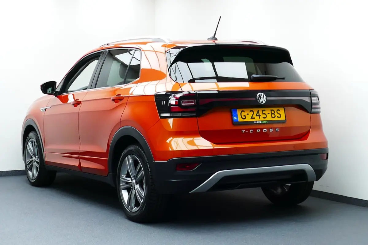 1.0 116pk TSI Style R-Line. Virt Cockpit, Adaptief Cruise, Navi, Led, 17"LMV, Haak 1100kg