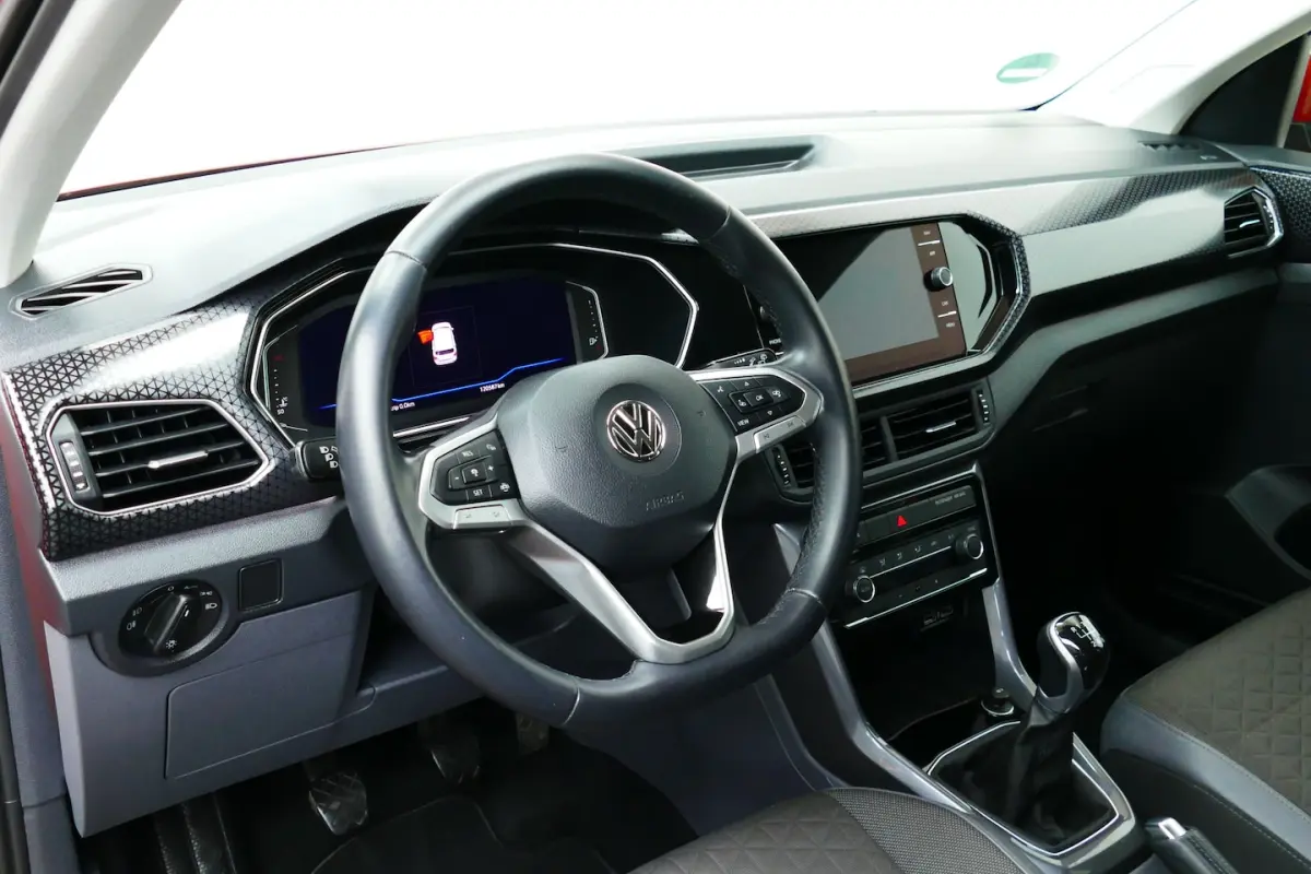 1.0 116pk TSI Style R-Line. Virt Cockpit, Adaptief Cruise, Navi, Led, 17"LMV, Haak 1100kg