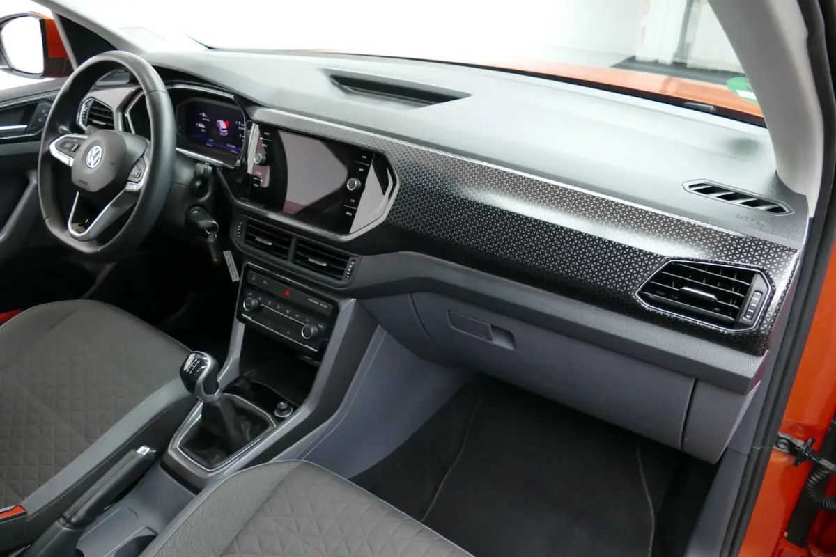 1.0 116pk TSI Style R-Line. Virt Cockpit, Adaptief Cruise, Navi, Led, 17"LMV, Haak 1100kg