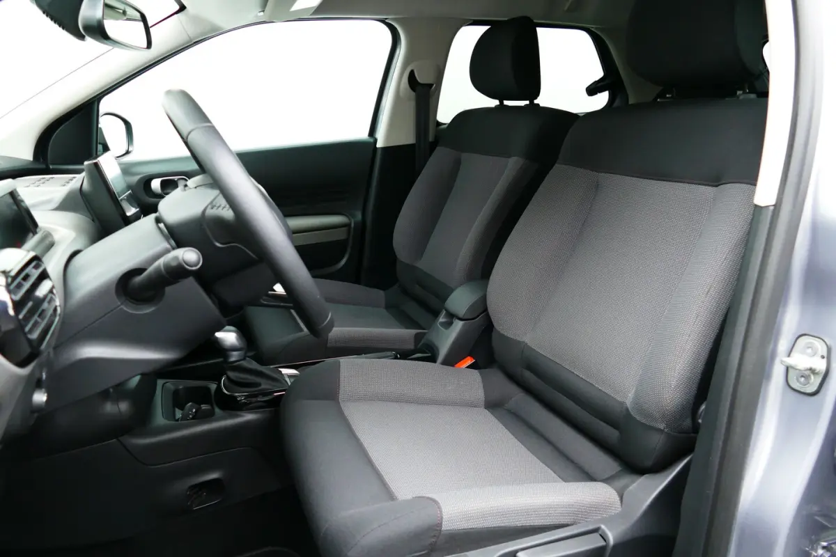 1.2 130pk Shine Plus. Camera, Navi, Clima, Cruise, StoelVerw, Haak 950kg