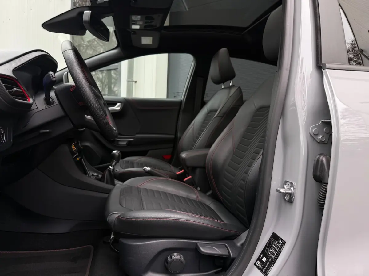 1.0 EcoBoost Hybrid ST-Line X 155 Pk Pano/Navi/LED/Adaptief Cruise/Climate/Camera/Carplay/
