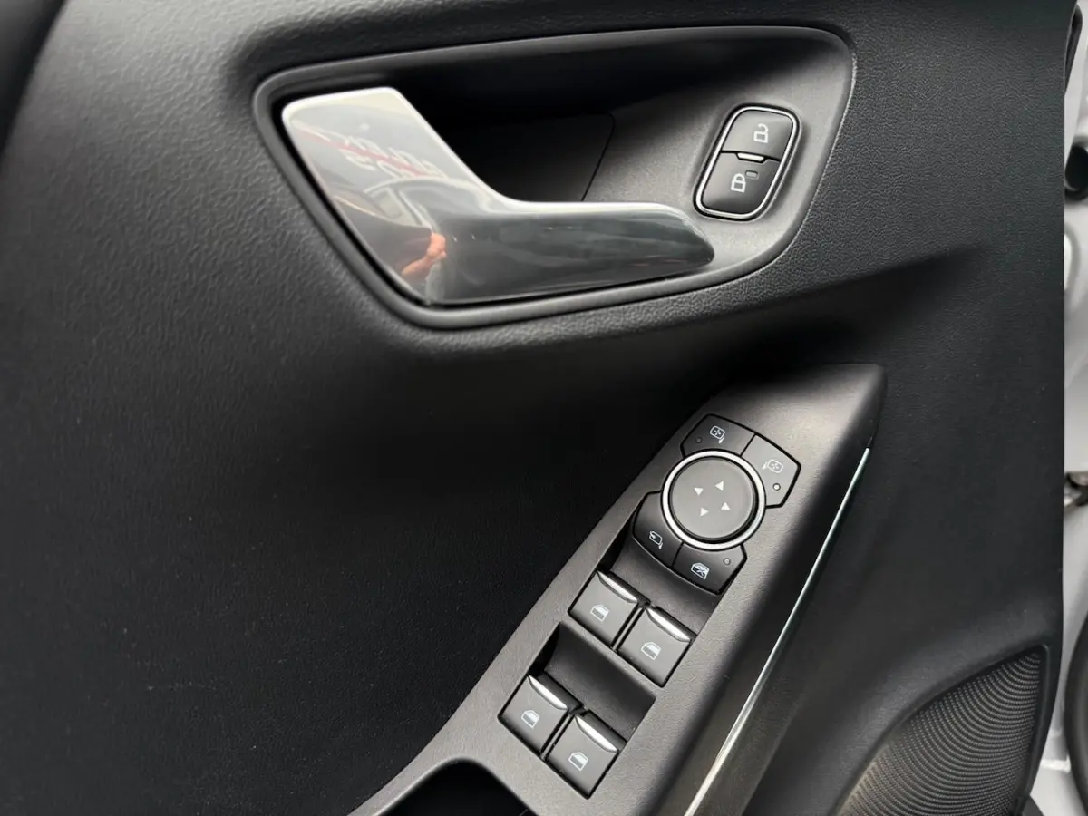 1.0 EcoBoost Hybrid ST-Line X 155 Pk Pano/Navi/LED/Adaptief Cruise/Climate/Camera/Carplay/