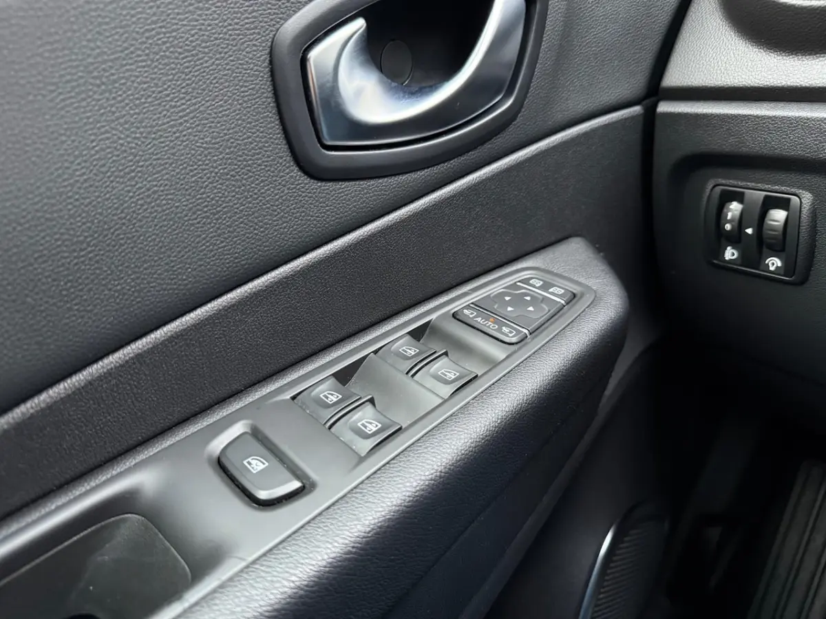 1.3 TCe Version S Automaat/Cruise/LED/Navigatie/Camera/Bluetooth/Alcantara/PDC/Climate/Key