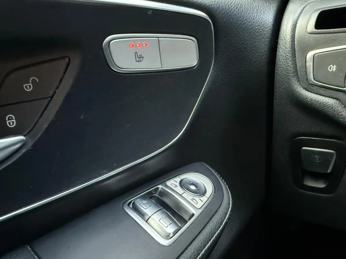 220d Lang DC Xenon/LED/Leder/Navigatie/Ambiente/Bluetooth/MBUX/Cruise/Climate/Camera/20 In
