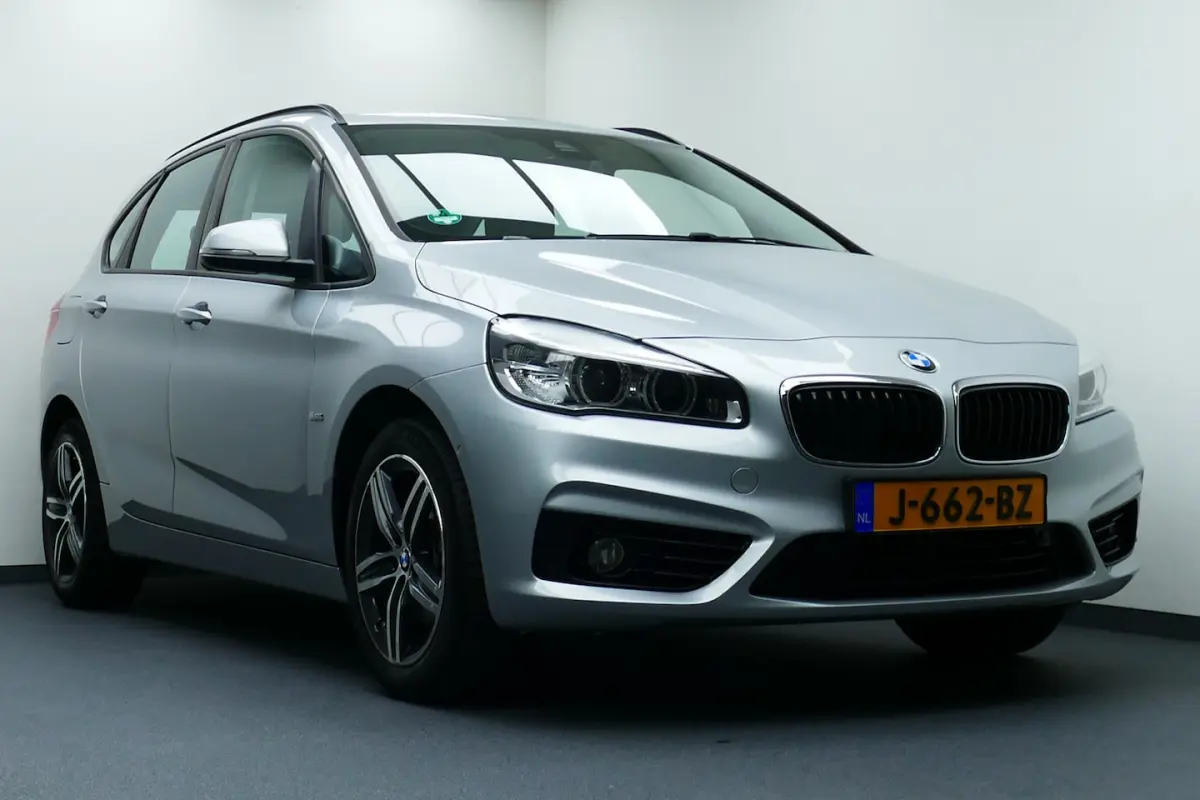218i High Executive. Elek A Klep, Navi, Clima, Led Koplampen, Afn Haak 1300kg