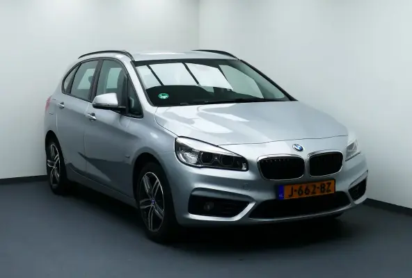 218i High Executive. Elek A Klep, Navi, Clima, Led Koplampen, Afn Haak 1300kg