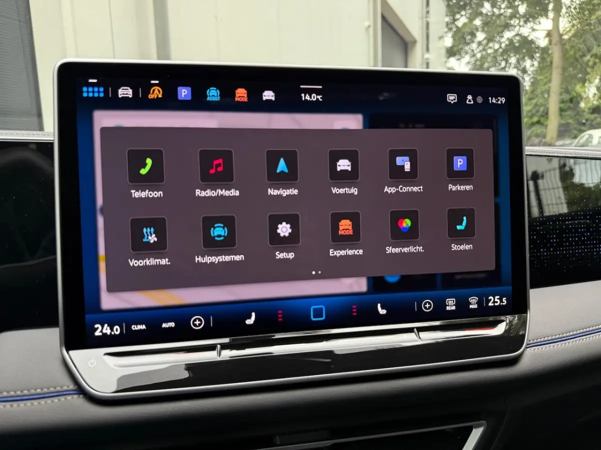 1.5 eTSI 3X R-Line Business Pano/H&K/Head Up/360 Camera/Trekhaak/IQ/Matrix/Key Less/Car Pl