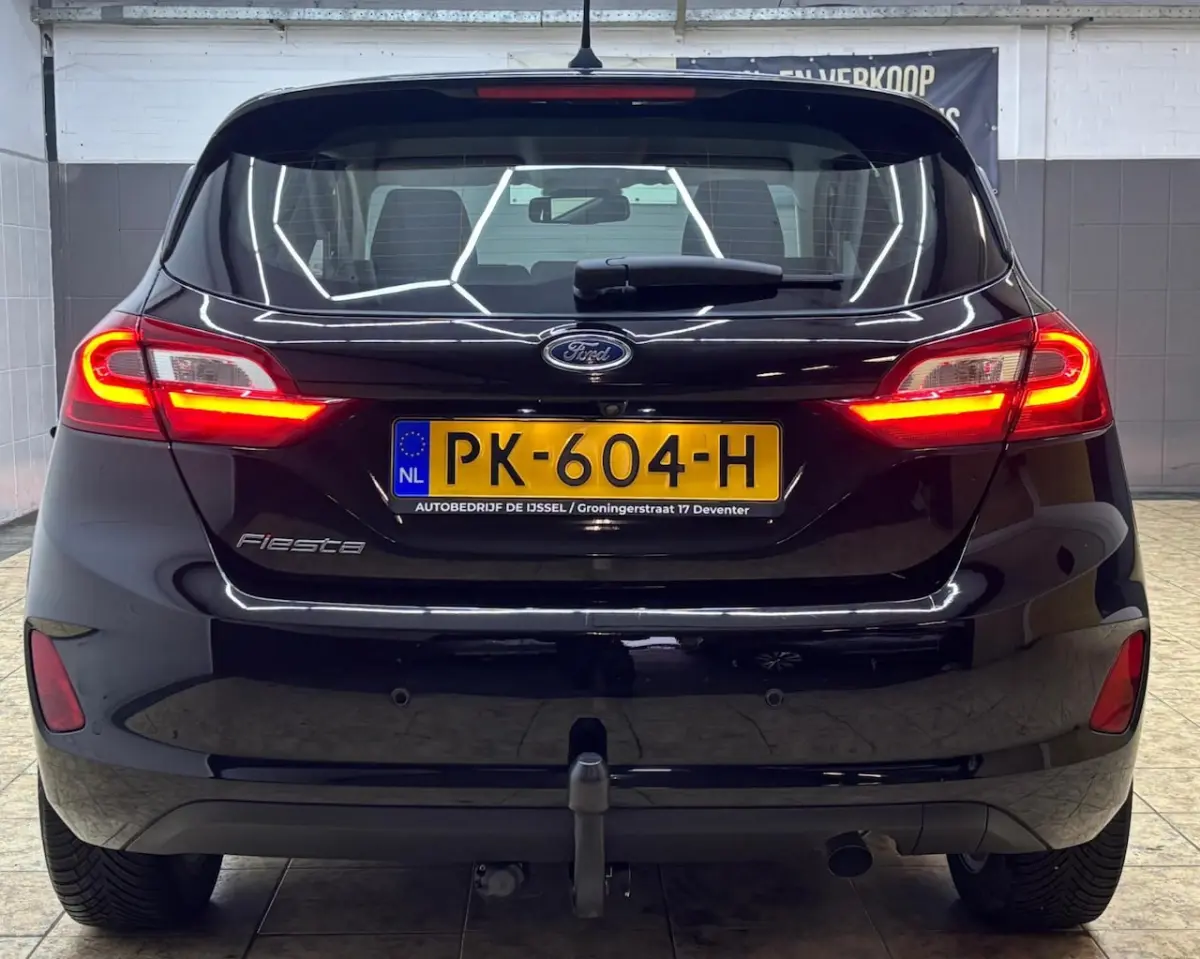 1.0 Titanium / Dealer O.H / 1STE Eigenaar