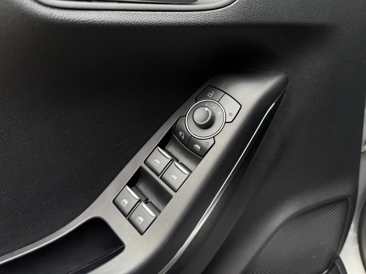 1.0 EcoBoost Hybrid ST-Line 125 Pk Navigatie/LED/Cruise/Climate/PDC/Carplay/Stoelverwarmin