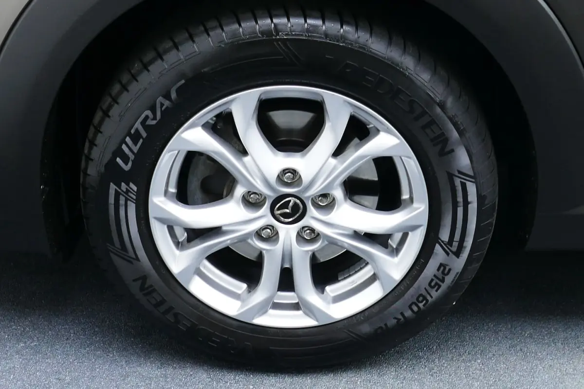 2.0 SkyActiv-G 120 TS+. Navi, Camera, Clima, Cruise, Stoelverw, Haak 1200kg
