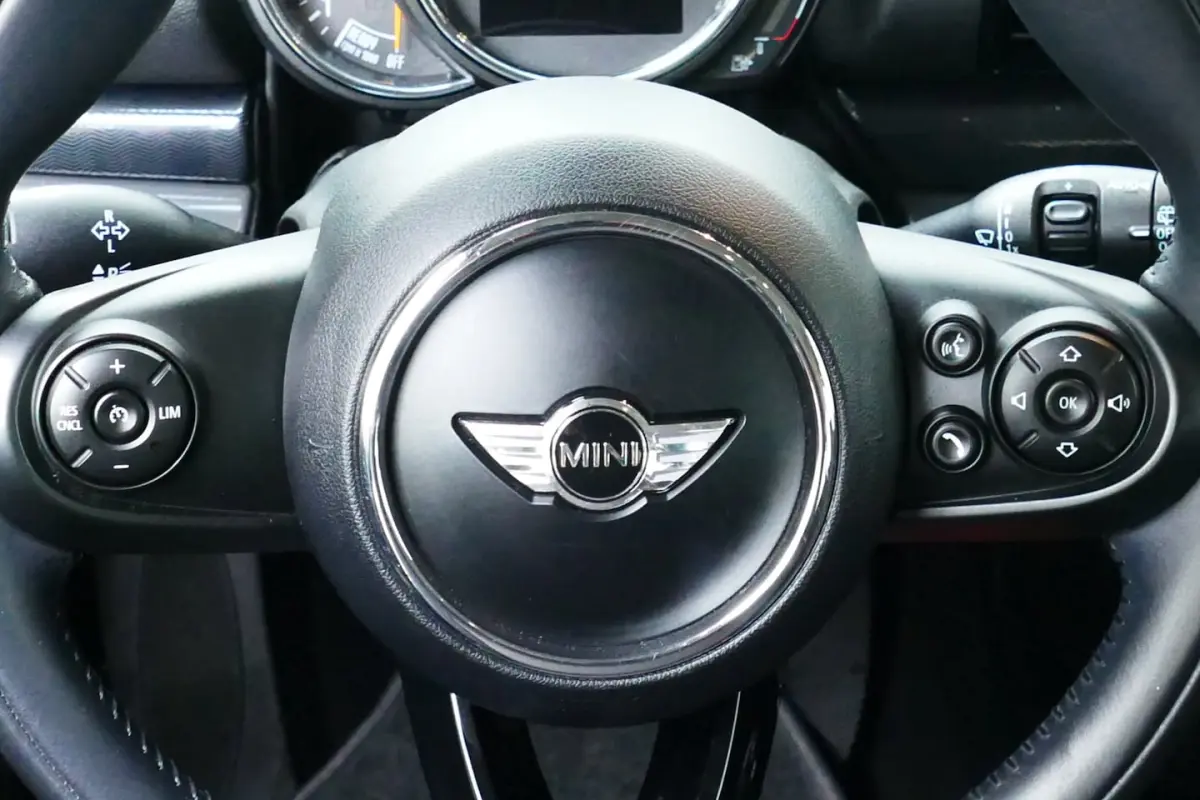 1.5 One Business Bj11-2017 67.000km. Navi, Clima, Cruise, 16"LM Velgen