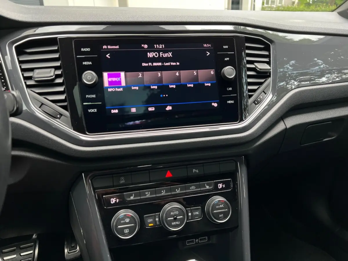 2.0 TSI 4-Motion 3x R-Line DSG Virtual/Pano/Trekhaak/ACC/Climate/Navigatie/Bluetooth/Camer