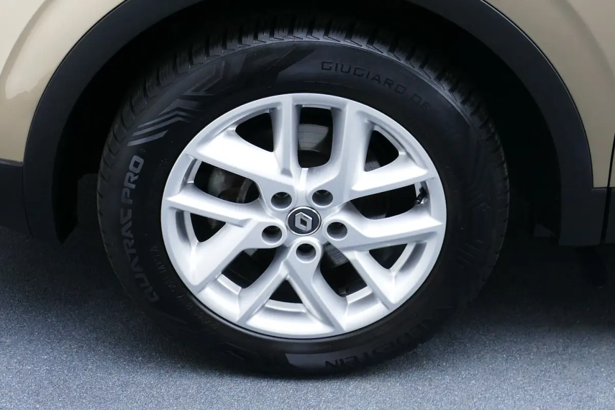 1.2 TCe Zen. Clima, Cruise, PDC V+A, 17"LMV, Haak 1500kg