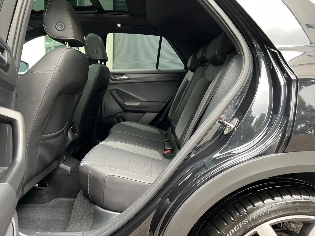 2.0 TSI 4-Motion 3x R-Line DSG Virtual/Panoramadak/LED/Camera/ACC/Climate Control/Navigati