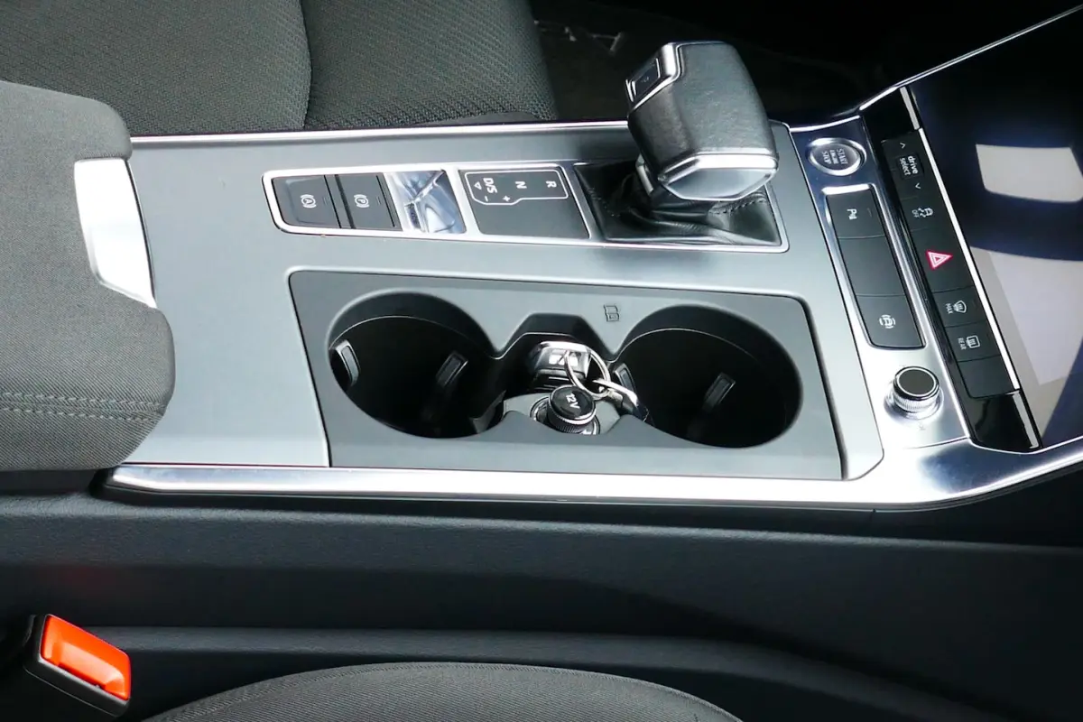 40 TDI Business Edition. Adaptief Cruise, Navi, Stoelverw, Elek klep, PDC V+A