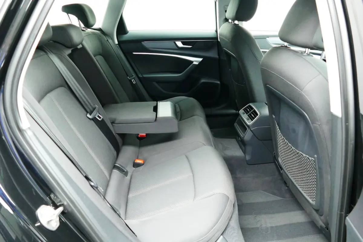 40 TDI Business Edition. Adaptief Cruise, Navi, Stoelverw, Elek klep, PDC V+A