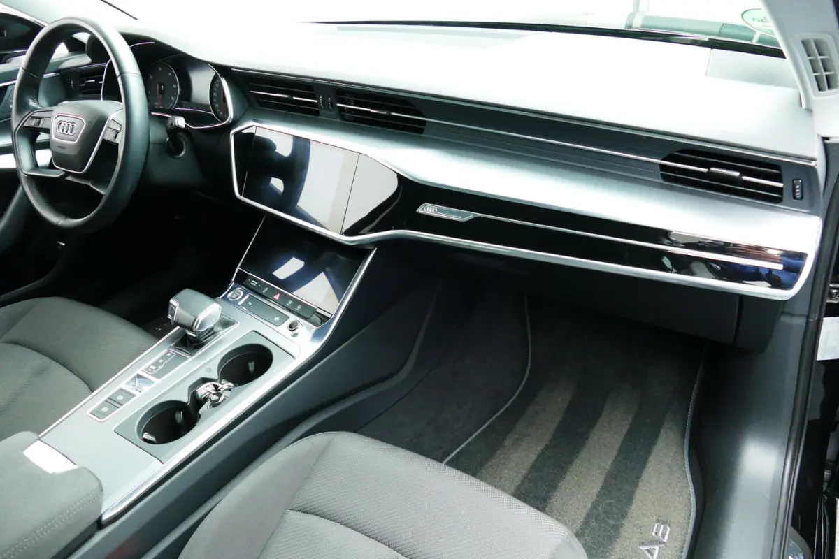 40 TDI Business Edition. Adaptief Cruise, Navi, Stoelverw, Elek klep, PDC V+A