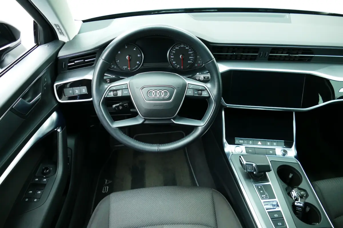 40 TDI Business Edition. Adaptief Cruise, Navi, Stoelverw, Elek klep, PDC V+A