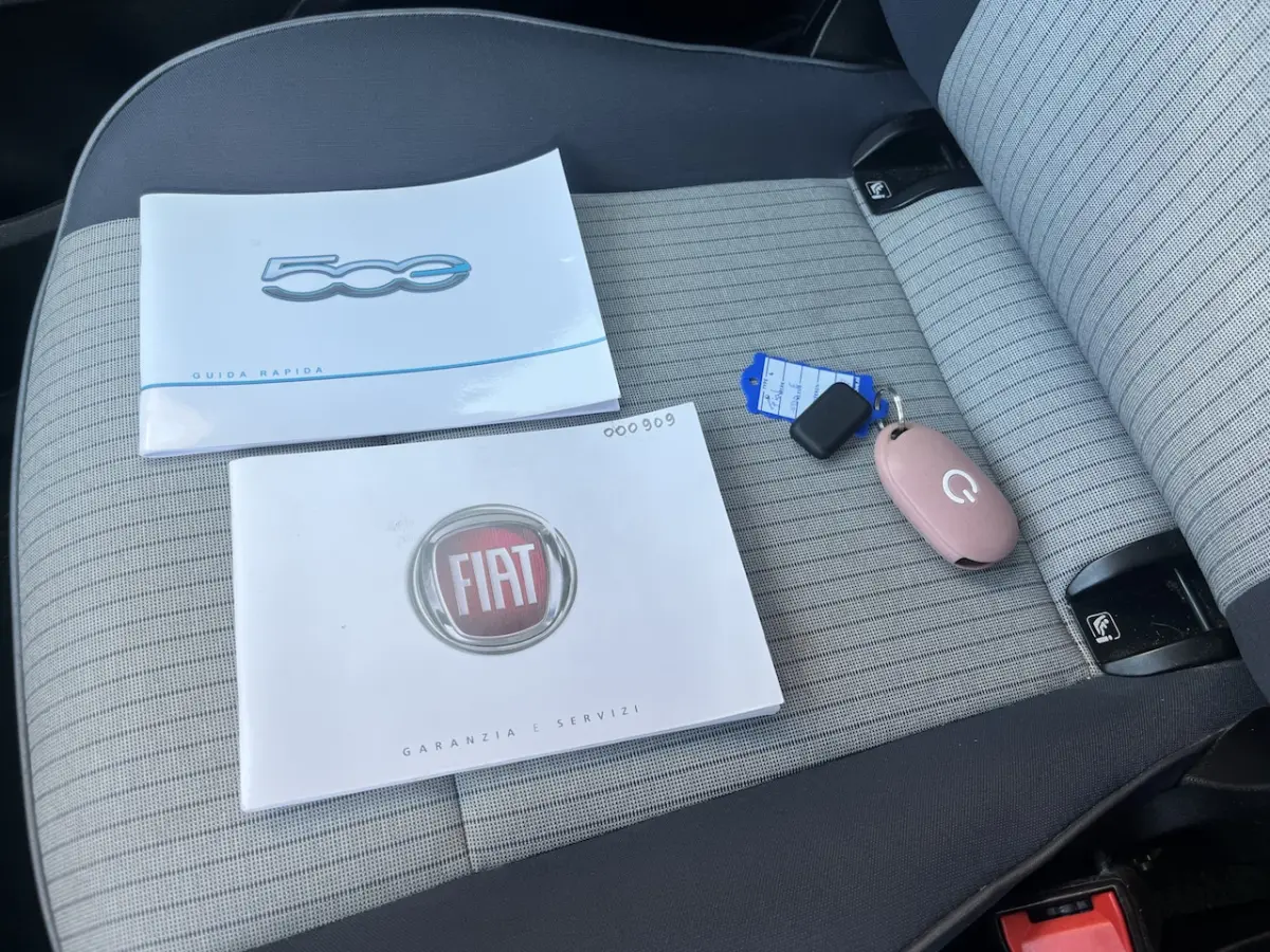 La Prima 42 kWh SOH 92% // CABRIO // ADAPTIEVE CRUISE // PARKEERCAMERA // NAVI+CARPLAY //