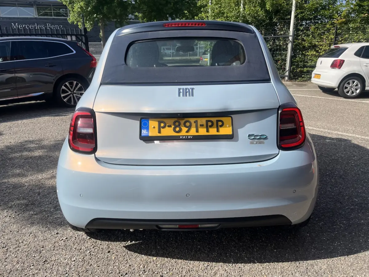 La Prima 42 kWh SOH 92% // CABRIO // ADAPTIEVE CRUISE // PARKEERCAMERA // NAVI+CARPLAY //