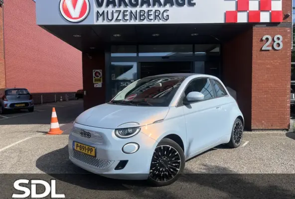 La Prima 42 kWh SOH 92% // CABRIO // ADAPTIEVE CRUISE // PARKEERCAMERA // NAVI+CARPLAY //