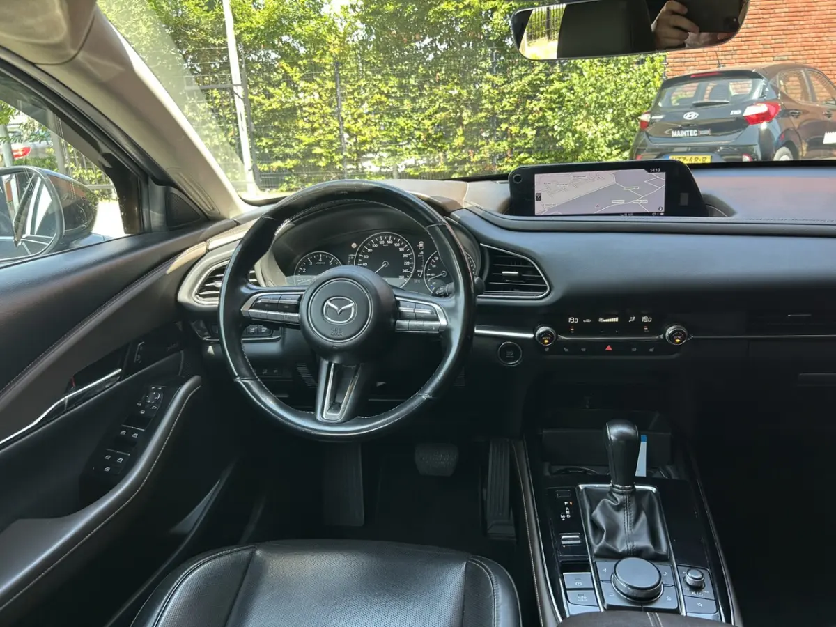 2.0 e-SkyActiv-X M Hybrid 187 PK Luxury // FULL LED // 360 CAMERA // NAVI + CARPLAY // MEM