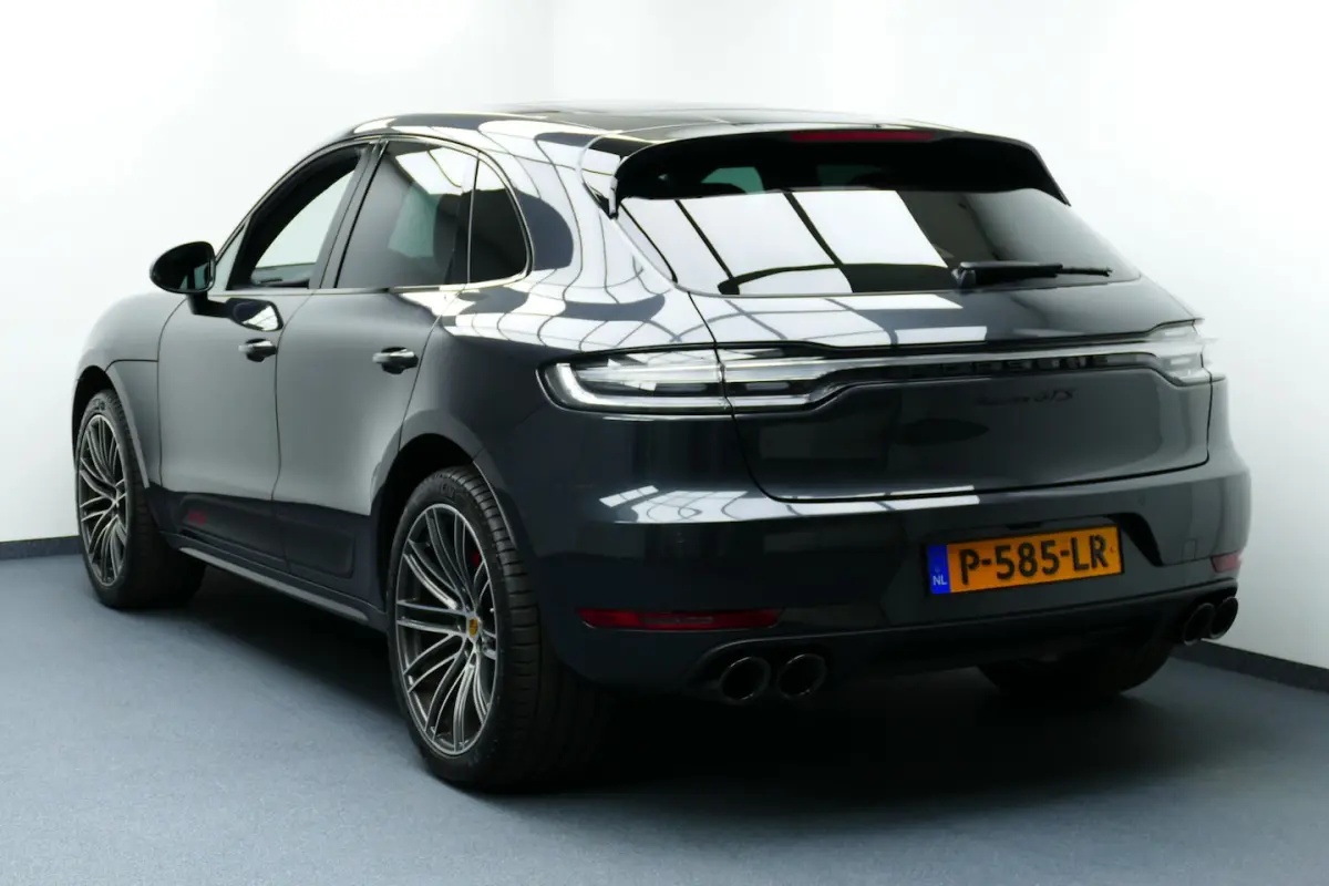 2.9 GTS. Panodak, Bose, Luchtvering, Sport Chrono, 21"LMV, Leer/Alcantara