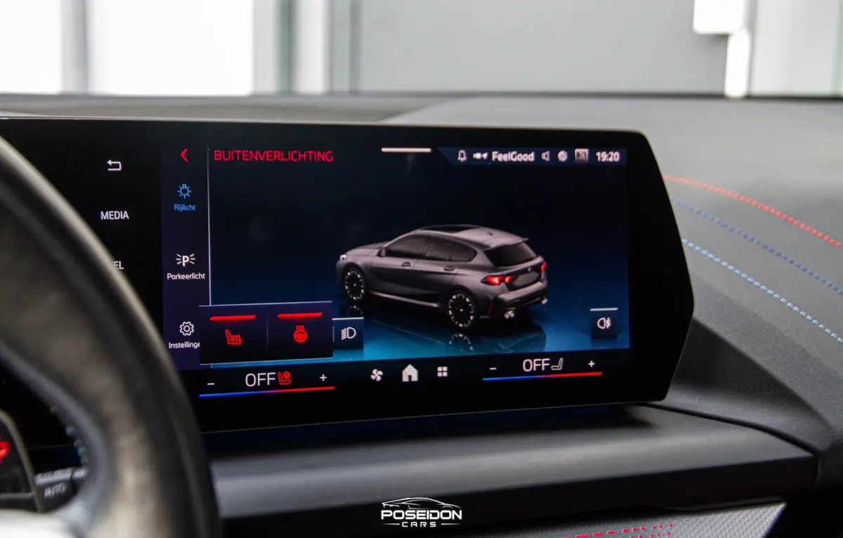 M135i xDrive PANO | KEYLESS | HARMAN/KARDON | MATTGRIJS | BOMVOLL