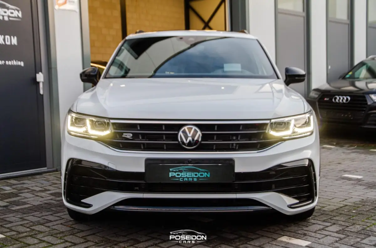 2.0 TSI 4Motion R-LINE | PANORAMADAK | 360 CAMERA | HEAD-UP | SFEERVERLICHTING | STUURVERW