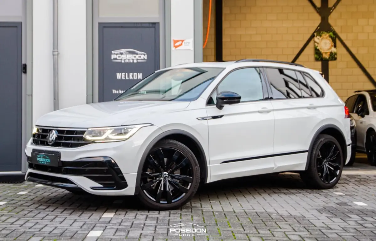 2.0 TSI 4Motion R-LINE | PANORAMADAK | 360 CAMERA | HEAD-UP | SFEERVERLICHTING | STUURVERW
