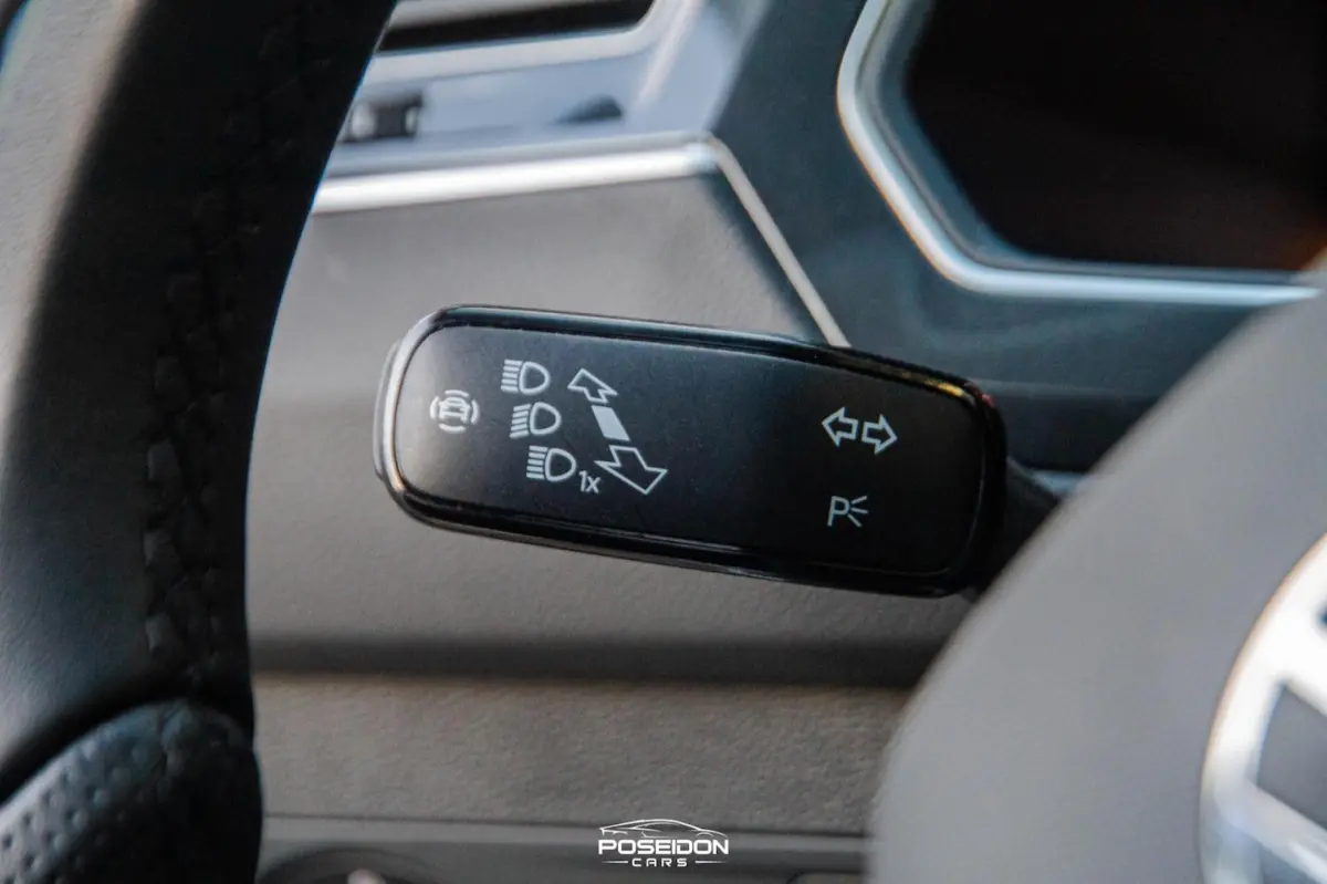 2.0 TSI 4Motion R-LINE | PANORAMADAK | 360 CAMERA | HEAD-UP | SFEERVERLICHTING | STUURVERW