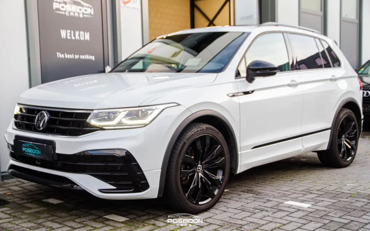 2.0 TSI 4Motion R-LINE | PANORAMADAK | 360 CAMERA | HEAD-UP | SFEERVERLICHTING | STUURVERW